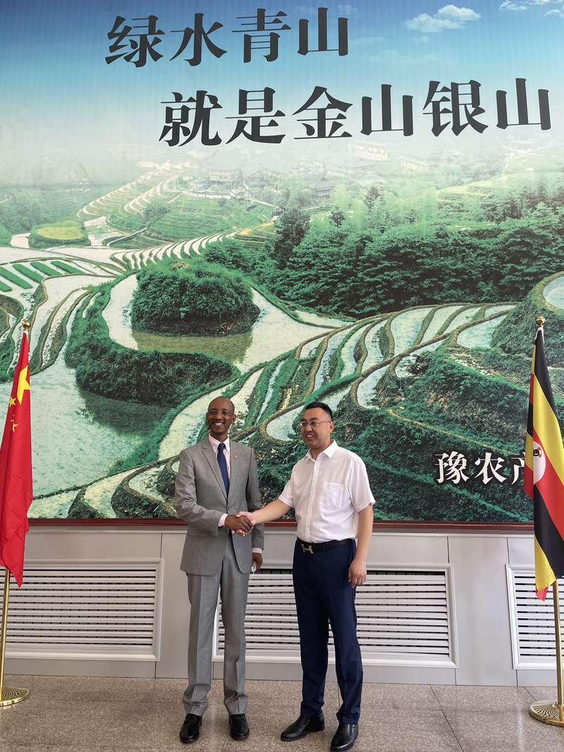 烏干達共和國駐華大使館公使 蒞臨農達生化考察(圖2) 烏干達共和國駐華大使館公使 蒞臨農達生化考察(圖2)